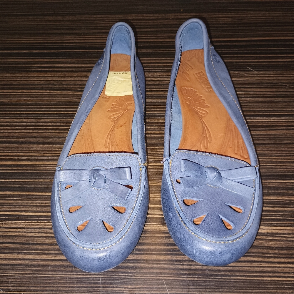 Womens BORN Naura Blue Leather Perforated Slip On Loafers / Size 8.5